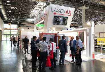 Laserax Visitors Gifa