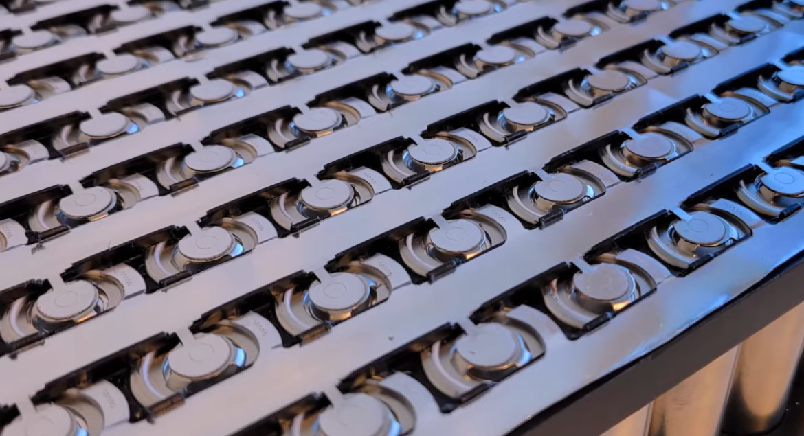Cell To Busbar Laser Welding